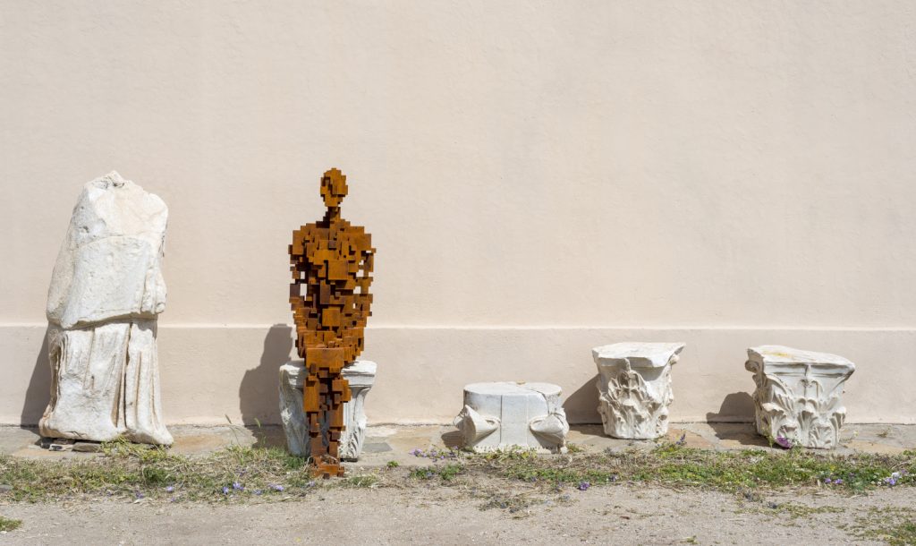 Δήλος: Αποκαλυπτήρια του πρώτου έργου σύγχρονης τέχνης μόνιμα σε αρχαιολογικό χώρο