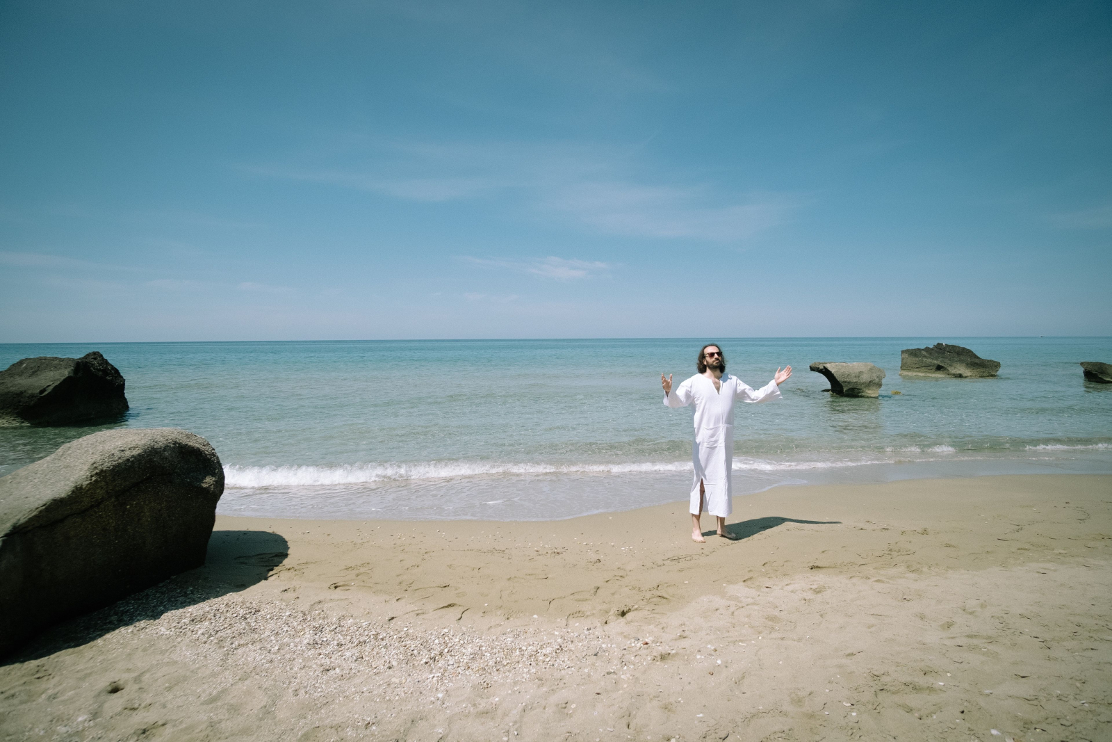 Οι ταινίες της εβδομάδας: Κερκυραϊκή «τρέλα», ορεινή μοναξιά, βιογραφίες, αίμα χωρίς λόγο, πολλά ντοκιμαντέρ