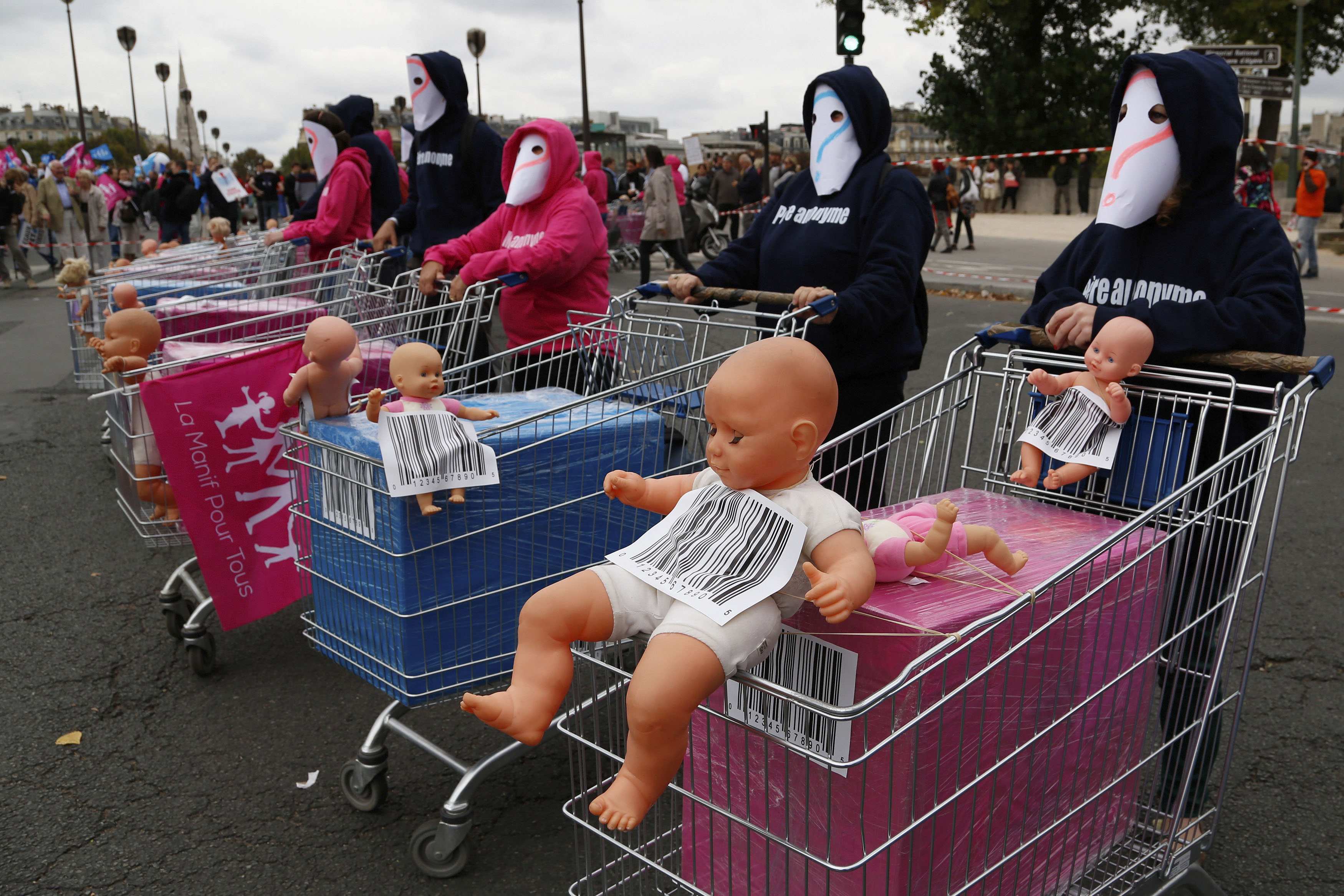 Είναι ηθικά επιτρεπτή η απόκτηση παιδιών με «παρένθετη μητέρα»; (και για τα ετερόφυλα και για τα ομόφυλα ζευγάρια)