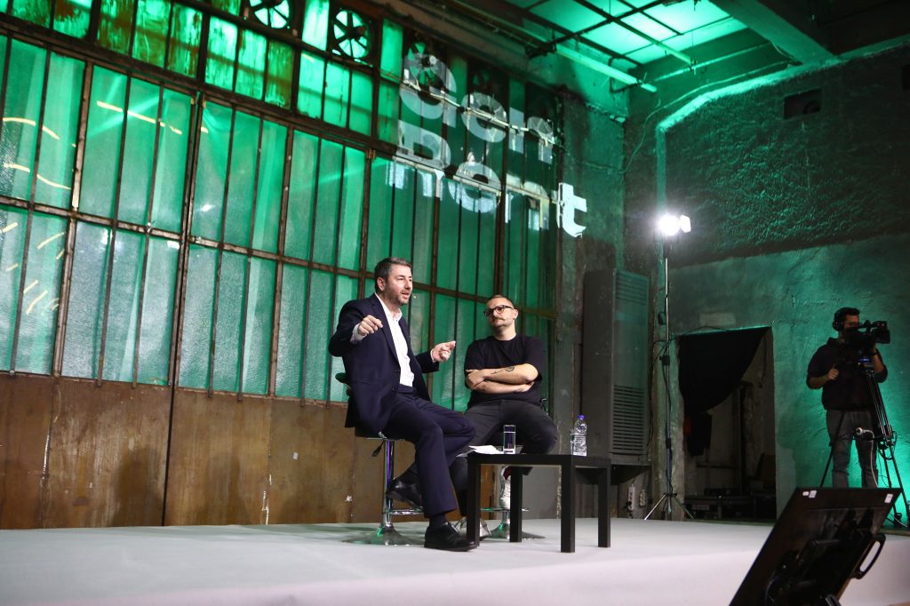 ΠαΣοΚ: Ξορκίζουν έναν νέο γύρο εσωστρέφειας – Η νέα επικοινωνιακή στρατηγική Ανδρουλάκη