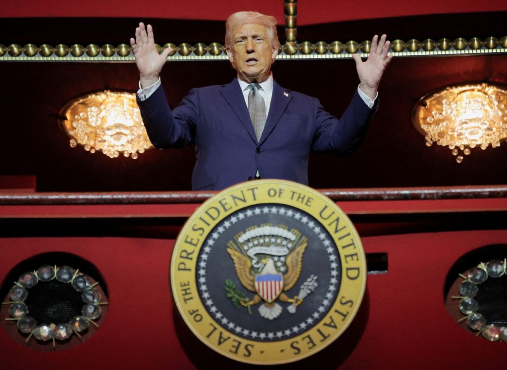 Δασμοί: Οι απειλές Τραμπ στην Κίνα, η πρόταση της Κομισιόν και η κατάρρευση των αγορών