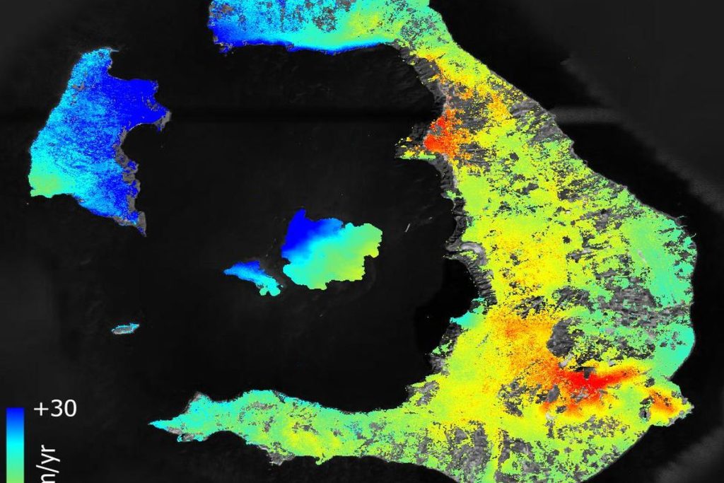 Σαντορίνη: Καταγράφηκαν ηφαιστειακή δραστηριότητα και εδαφική παραμόρφωση