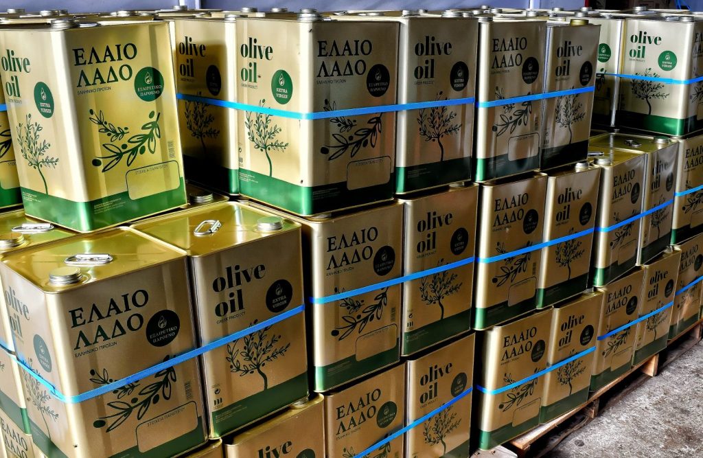 Επηρεάζουν τελικά το λάδι και τις ελιές οι δασμοί Τραμπ; – Σε σοκ αγορά και αγρότες