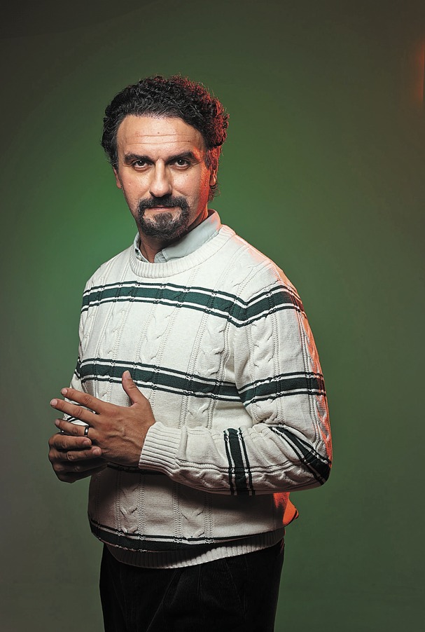 «Αν σκάψεις κάτω από χιόνι, λάσπη θα βρεις» – Ο Μελέτης Ηλίας στο ΒΗΜΑ