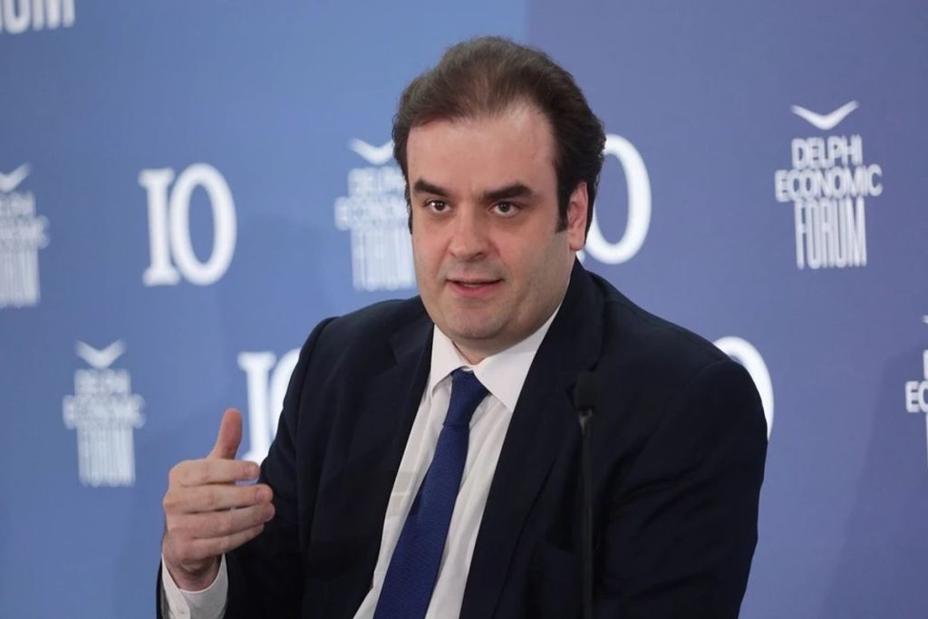 Delphi Economic Forum X – Πιερρακάκης: Δεν υπάρχουν χρήματα για 13ο-14ο μισθό και σύνταξη