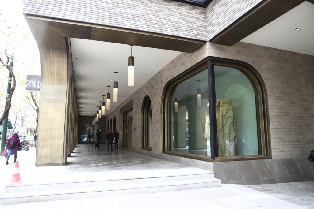 H Alpha Bank εξαγόρασε το Μινιόν – Χτίζει χαρτοφυλάκιο ακινήτων