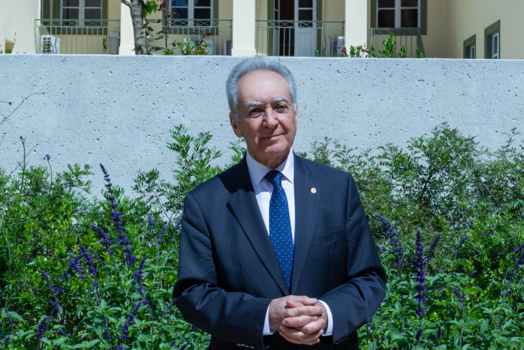 Πασχάλης Κιτρομηλίδης στο ΒΗΜΑ: «Δεν είναι όλα σχετικά, δεν επιτρέπονται όλα»