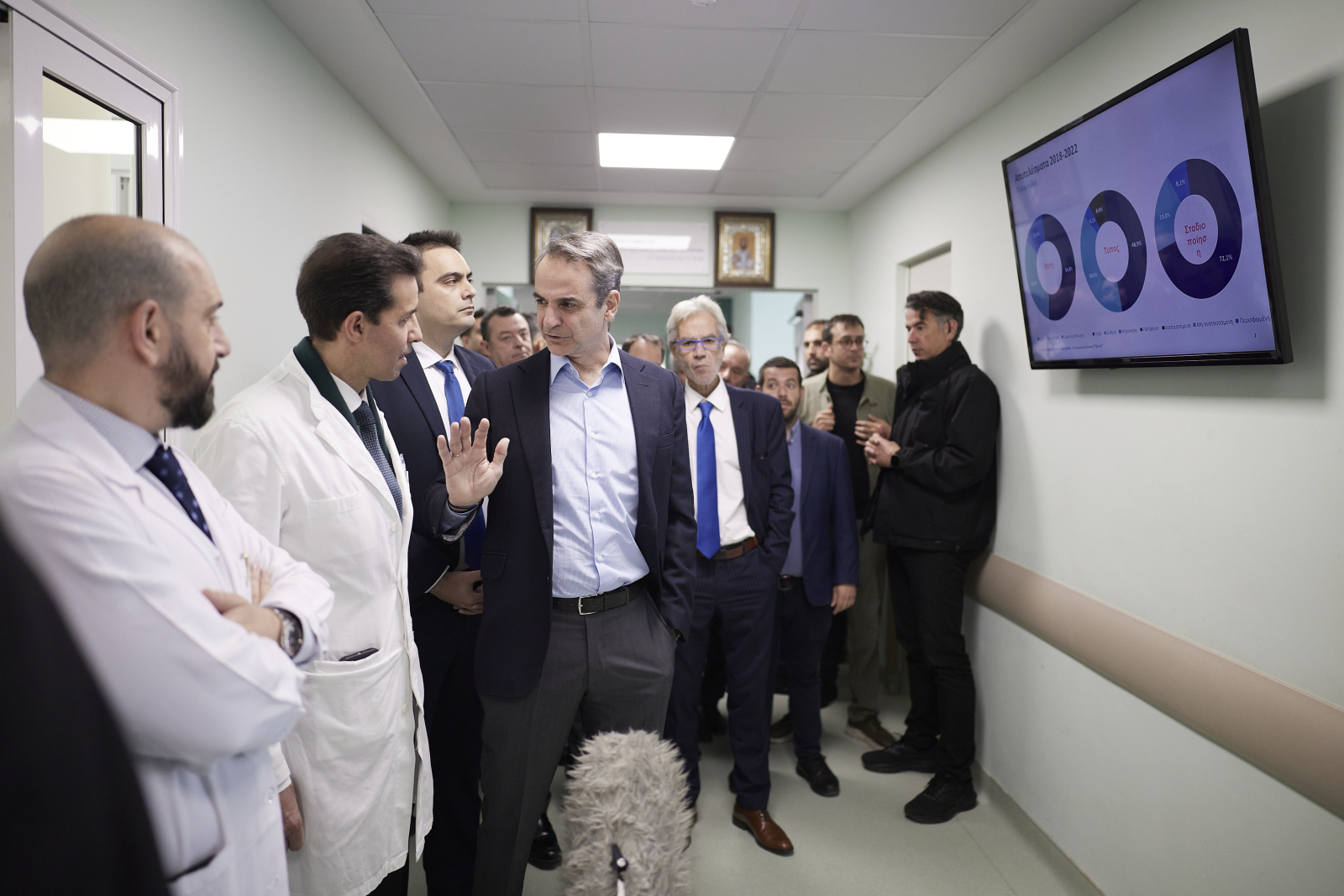 Μητσοτάκης στο Τζάνειο – Τα νέα έργα και οι αλλαγές στο ΕΣΥ Μητσοτάκης στο Τζάνειο – Τα νέα έργα και οι αλλαγές στο ΕΣΥ