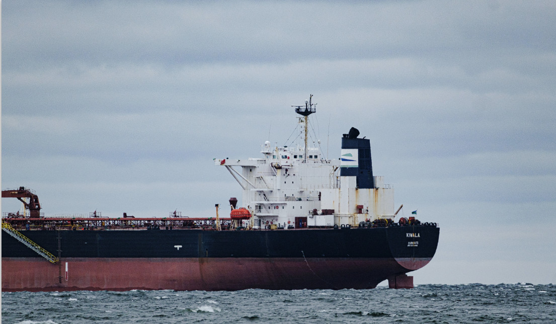 Βαλτική: Το πολεμικό ναυτικό της Εσθονίας συνέλαβε πετρελαιοφόρο που είχε προορισμό τη Ρωσία