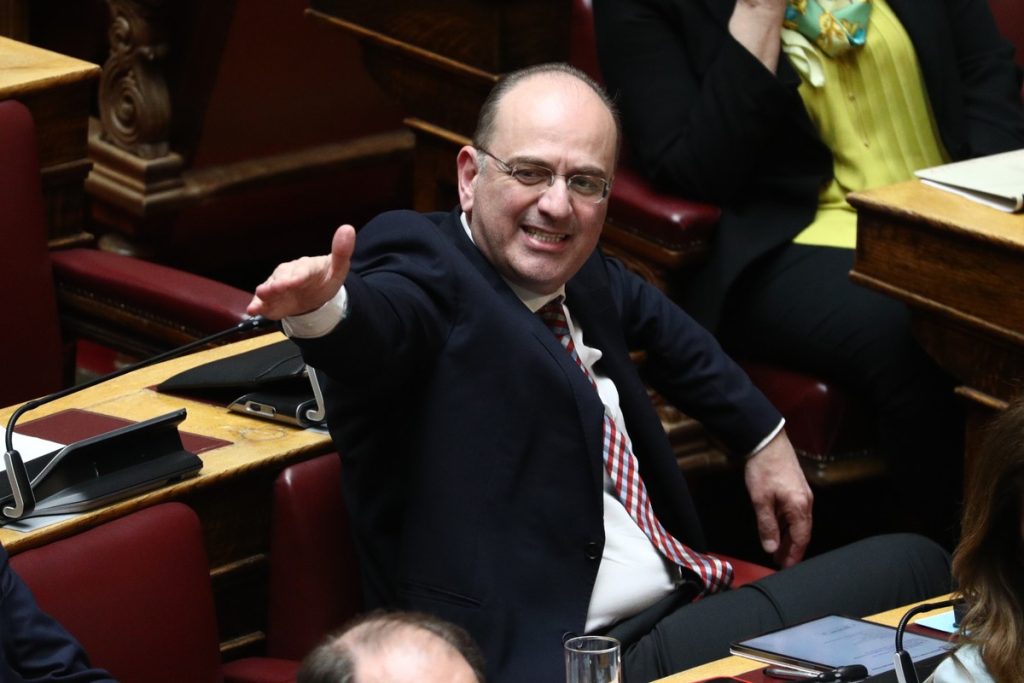 Λαζαρίδης σε Κωνσταντοπούλου: «Το πρωί είσαι μοιρολογίστρα και το βράδυ είσαι πάρτι άνιμαλ»