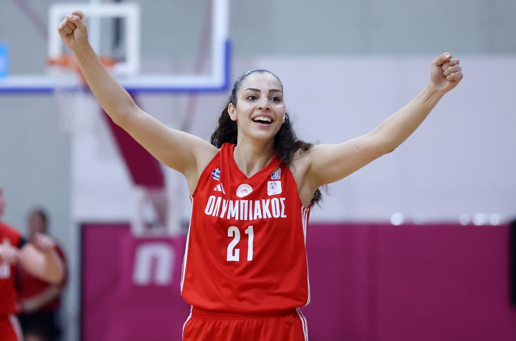 Αθηναϊκός – Ολυμπιακός 69-78: Πρωταθλητής και στο μπάσκετ γυναικών