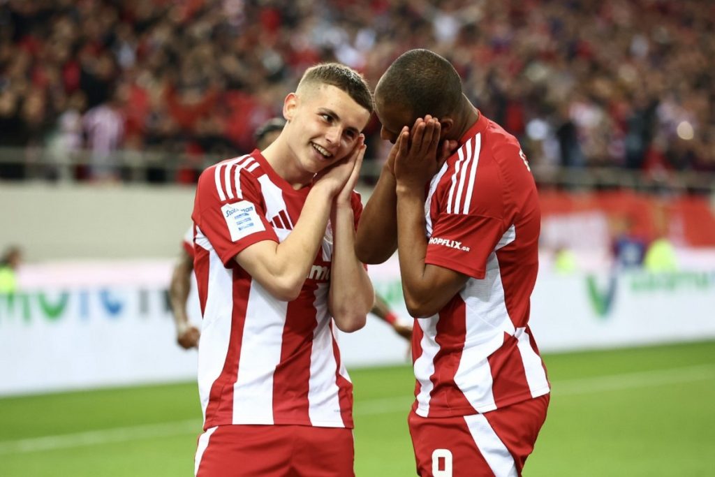 Χρυσή Βίβλος: Το 48ο πρωτάθλημα του Ολυμπιακού