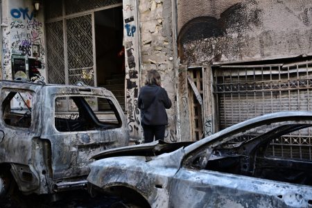 Μπακογιάννης εναντίον Δούκα:  Τα επεισόδια στα Εξάρχεια, ο λόφος του Στρέφη