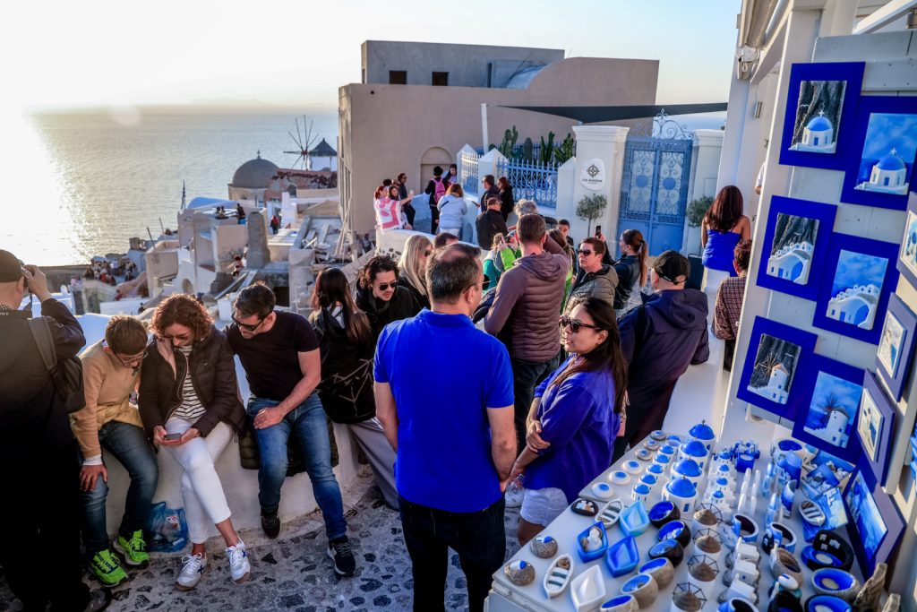 Σαντορίνη: Καμαριέρα βρήκε φρικτό θάνατο σε ξενοδοχείο στην Οία