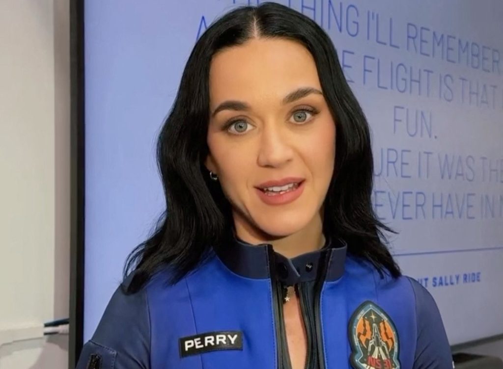 Η Katy Perry και 5 ακόμη γυναίκες ταξιδεύουν στο διάστημα σε μια ιστορική αποστολή
