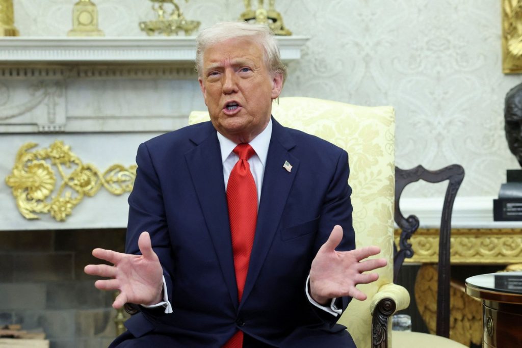 Απειλές Τραμπ κατά του Ιράν – Αφήνει ανοικτό το ενδεχόμενο για πλήγμα κατά της Τεχεράνης