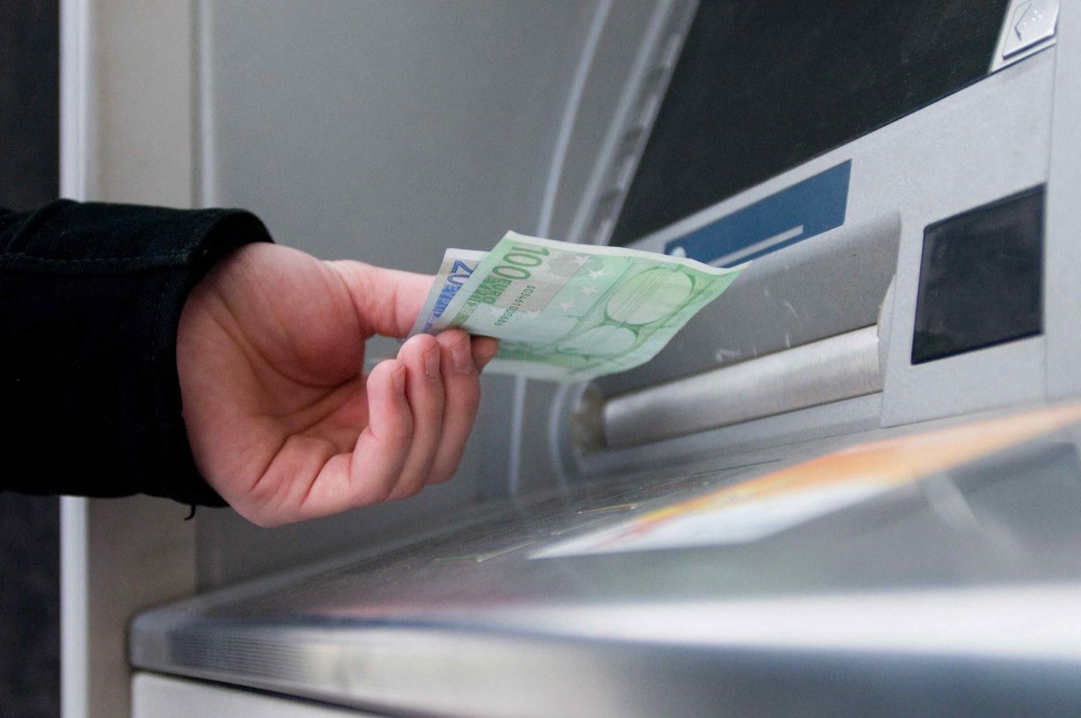Δώρο Πάσχα: Μέχρι πότε πρέπει να δείτε χρήματα στον λογαριασμό σας Δώρο Πάσχα: Μέχρι πότε πρέπει να δείτε χρήματα στον λογαριασμό σας