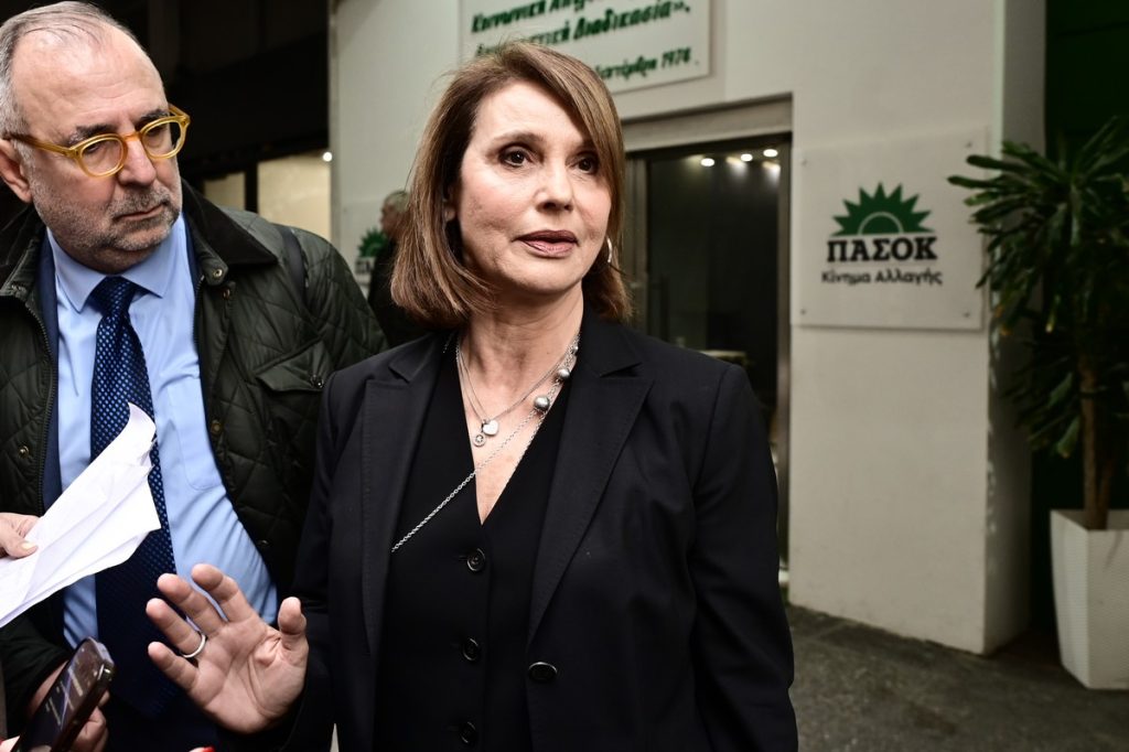 Μπατζελή: Της επιβλήθηκε αναστολή κομματικής ιδιότητας για 1 χρόνο – Σφοδρή αντίδραση Δούκα