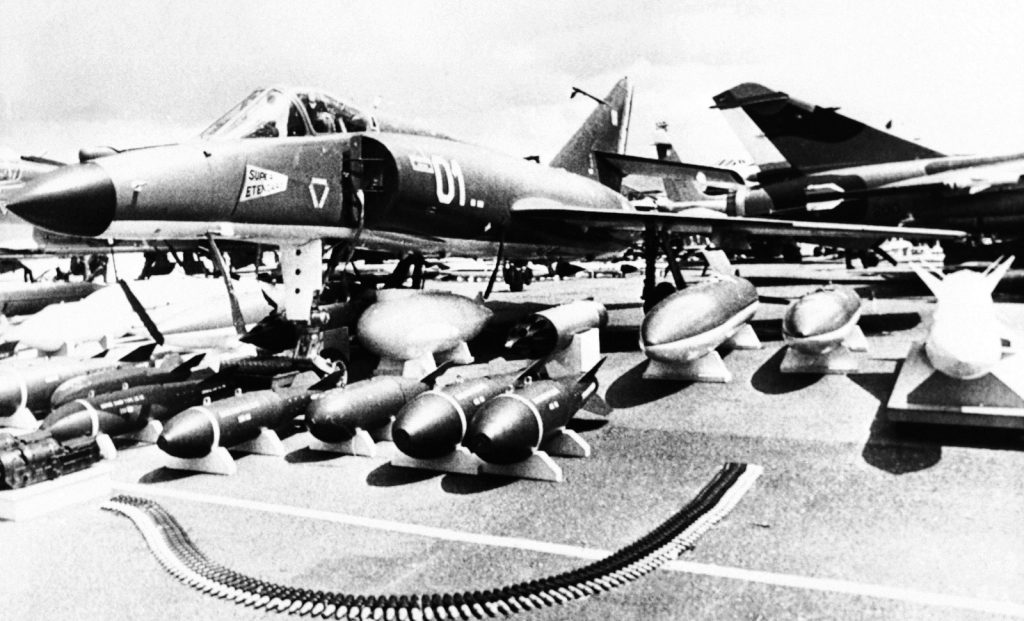 Η ιστορία των Exocet: Τα Φώκλαντ, ο μυστικός κωδικός της Θάτσερ και ο ψυχαναλυτής του Μιτεράν