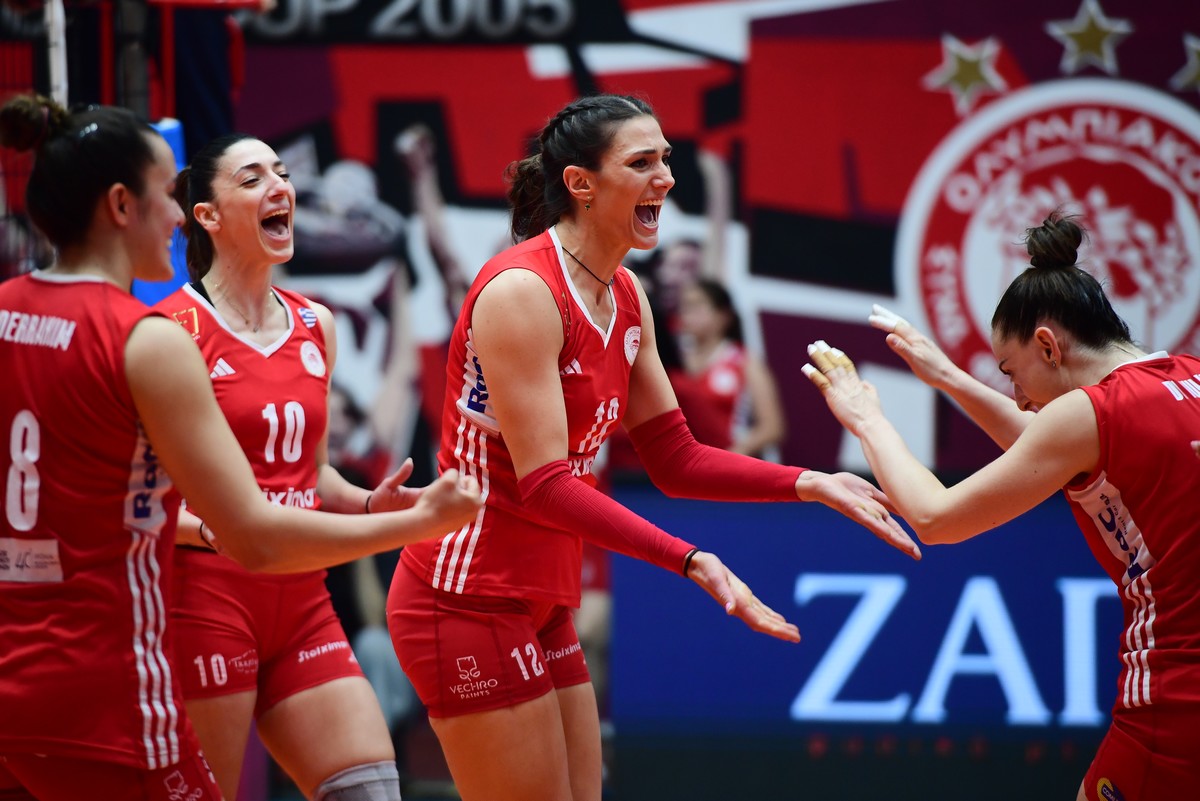 Ολυμπιακός – ΠΑΟΚ 3-0: Με ρεσιτάλ Κούμπουρα έκαναν το 1-0 οι ερυθρόλευκες