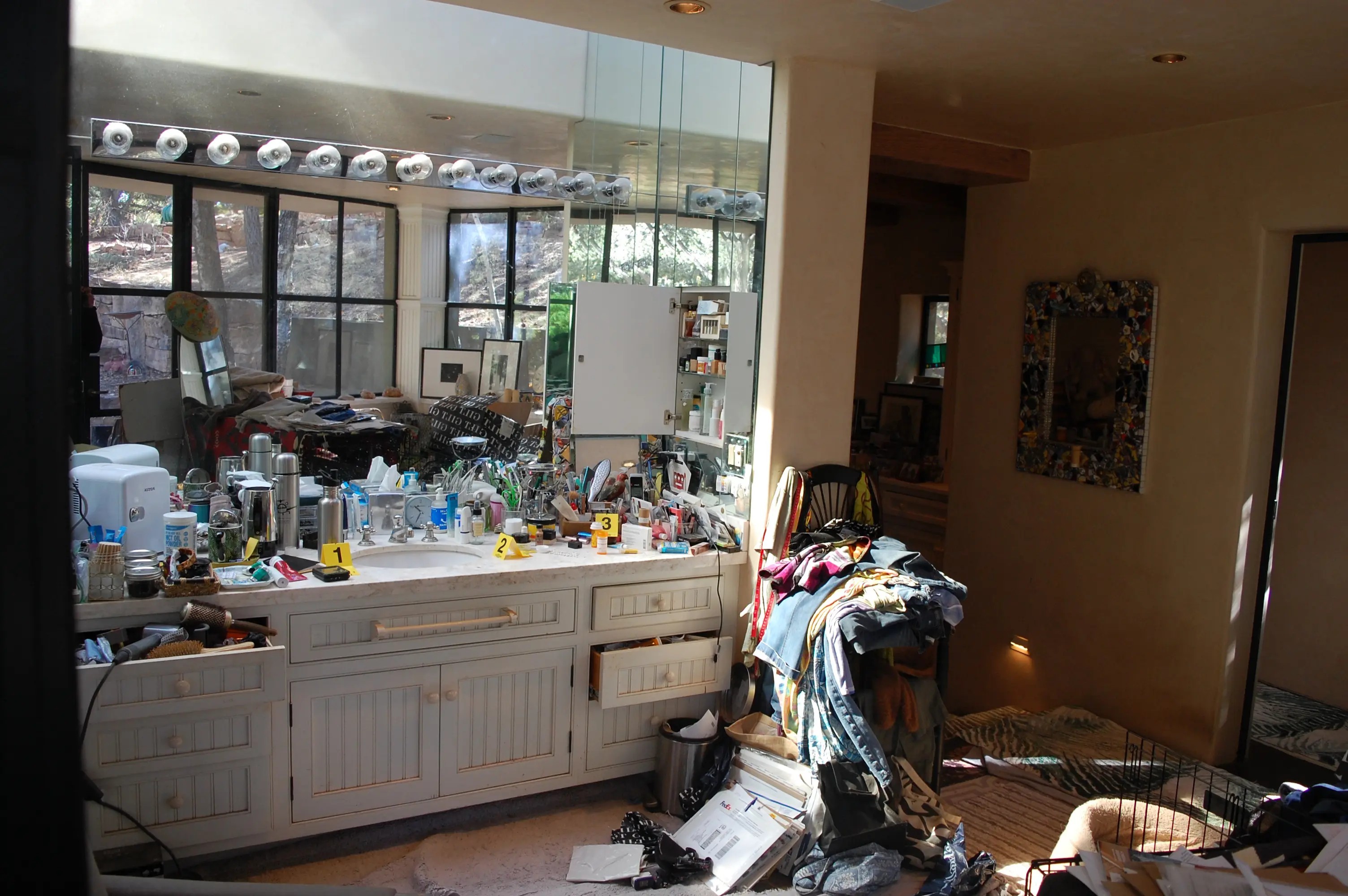 Το ακατάστατο και βρώμικο «σπίτι του τρόμου» του Τζιν Χάκμαν