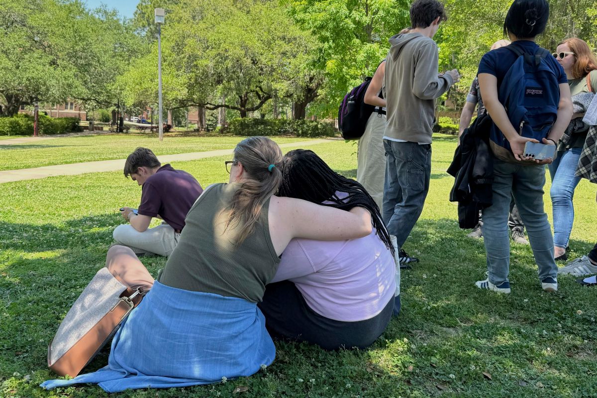ΗΠΑ: Συναγερμός σε πανεπιστήμιο της Φλόριντα για ενεργό σκοπευτή ΗΠΑ: Συναγερμός σε πανεπιστήμιο της Φλόριντα για ενεργό σκοπευτή