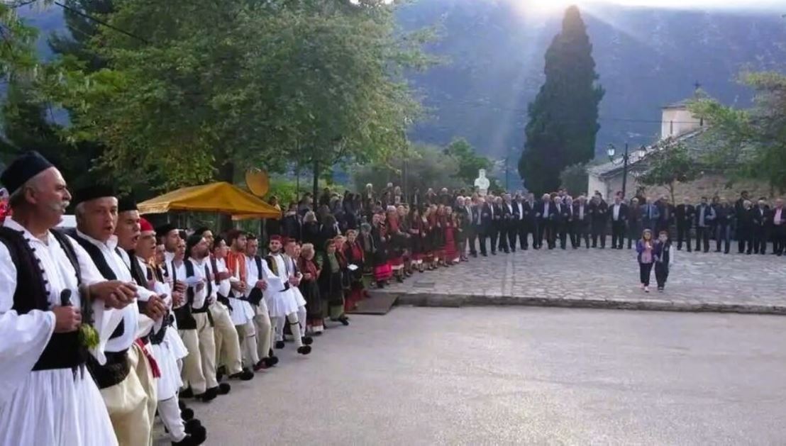 Πάσχα στην Ηπειρο: –  Καγκελάρης, ο «αρχαίος παραδοσιακός χορός» της Λαμπρής