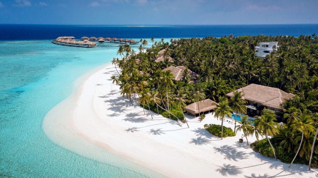 Βουτιά στον εξωτικό παράδεισο του Velaa Private Island