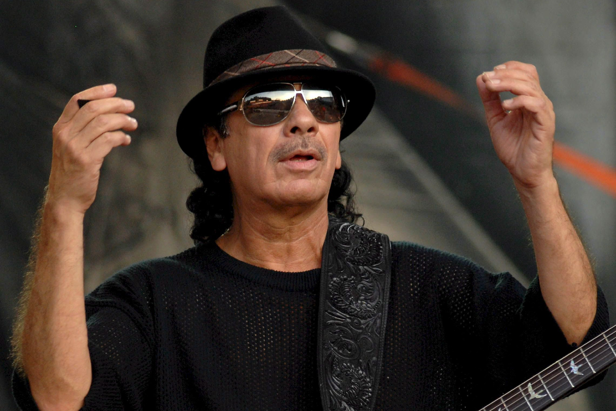Κάρλος Σαντάνα: Στο νοσοκομείο ο θρυλικός κιθαρίστας