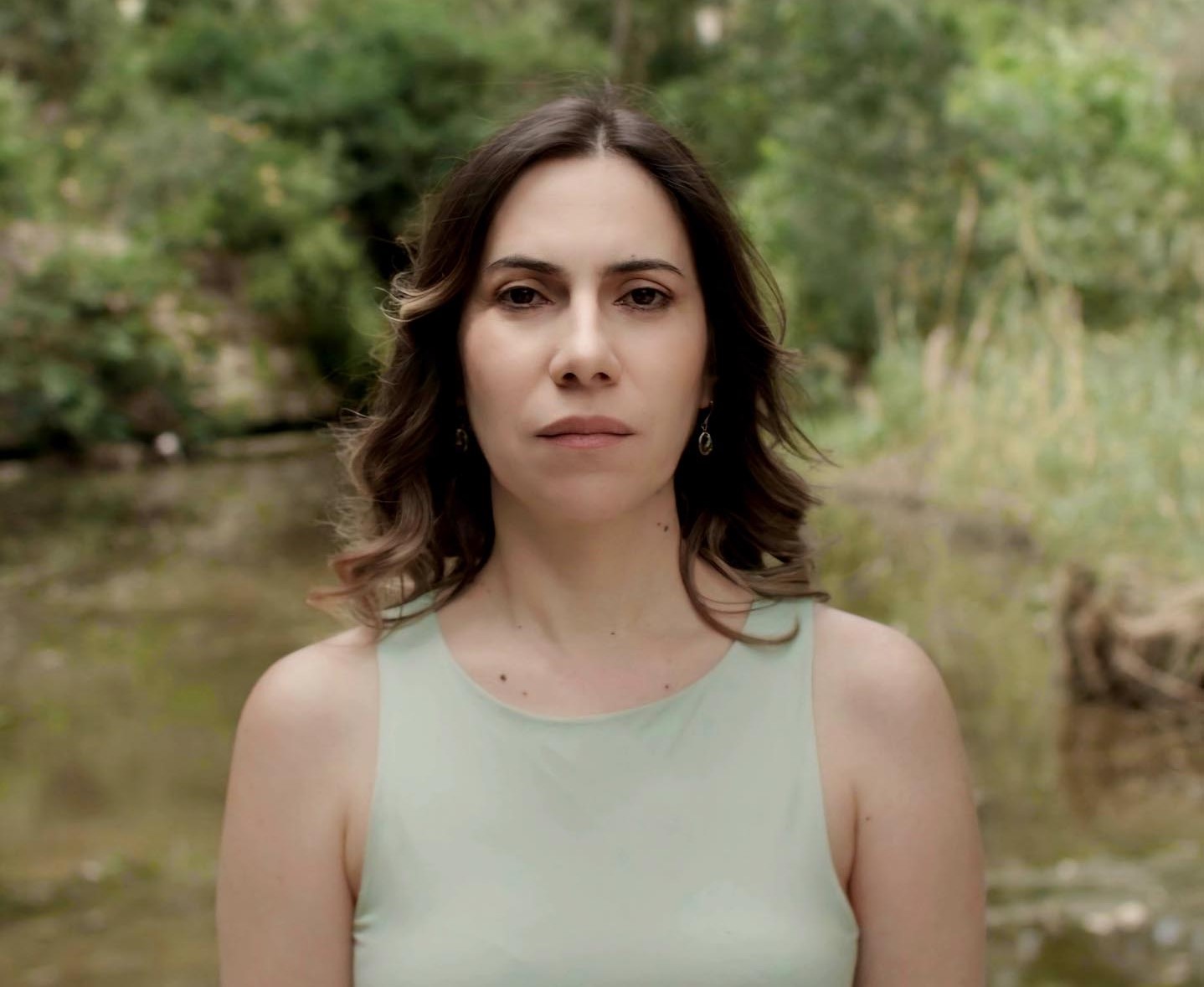 Νάσια Διονυσίου: «Η μοναδική ευθύνη των συγγραφέων είναι απέναντι στην ανθρώπινη ευαισθησία»