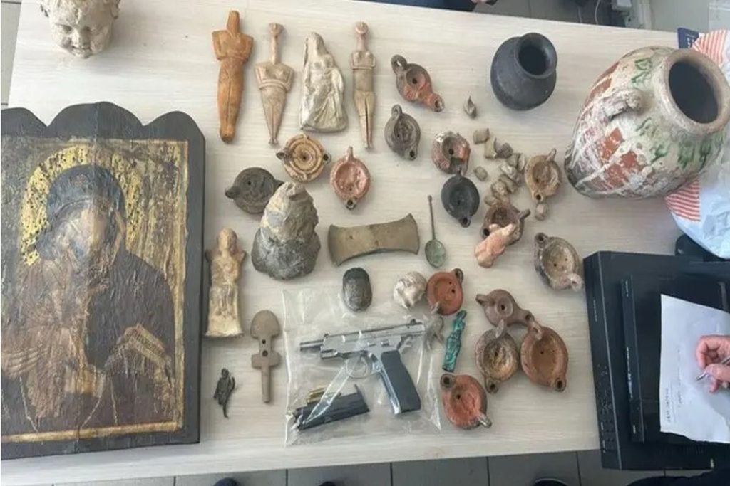 Κρήτη: Διευθυντής δημόσιας υπηρεσίας σε κύκλωμα αρχαιοκάπηλων