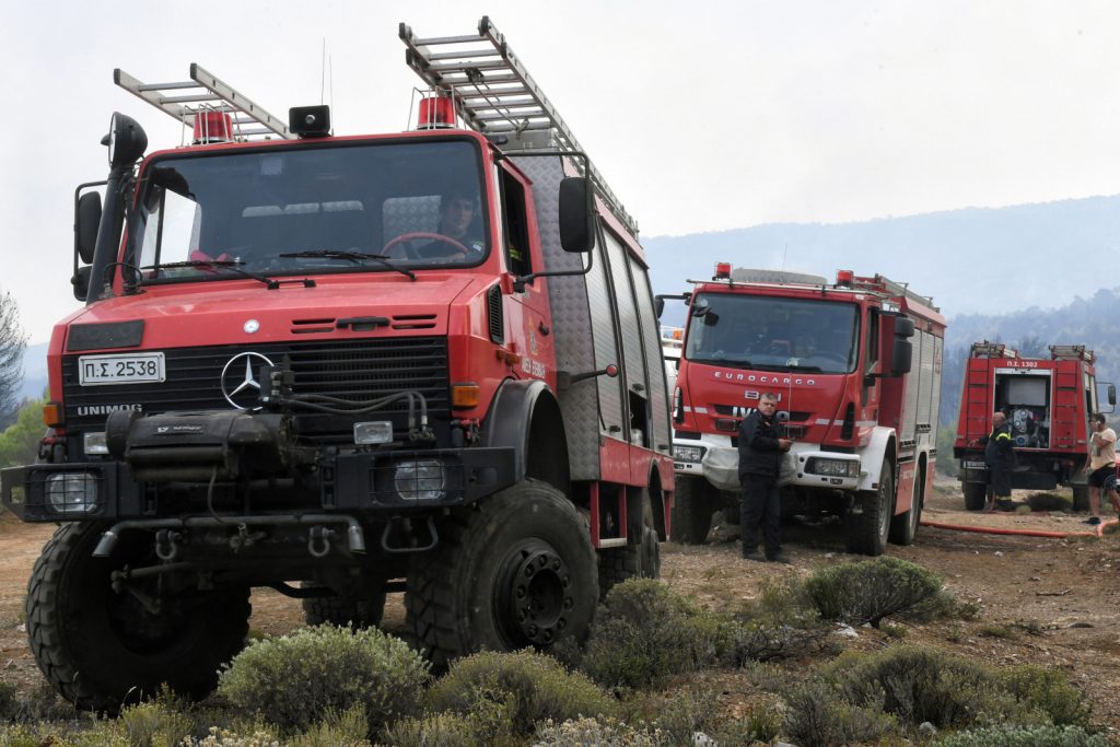 Πυροσβεστική: Συλλήψεις και επιβολή διοικητικών προστίμων για καύση υλικών στην ύπαιθρο
