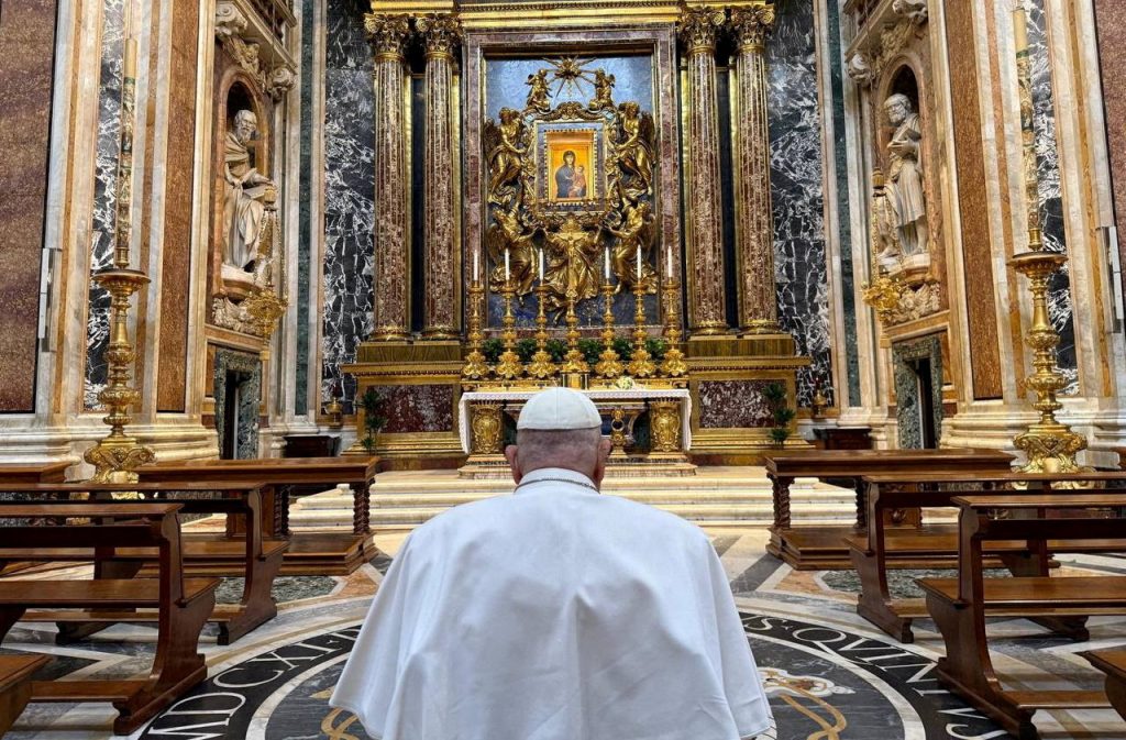 Πάπας Φραγκίσκος: Ο λόγος που δεν θα ταφεί στο Βατικανό – Γιατί επέλεξε τη Σάντα Μαρία Ματζόρε