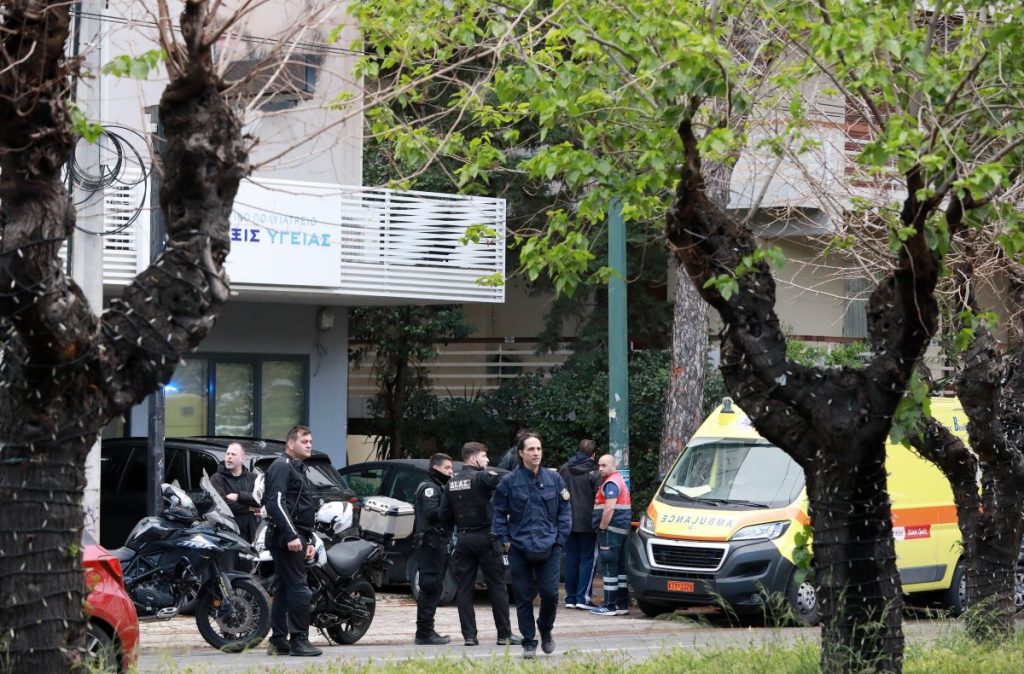 Μαφιόζικο χτύπημα στο Χαλάνδρι: Νεκρός άνδρας μετά από πυροβολισμούς