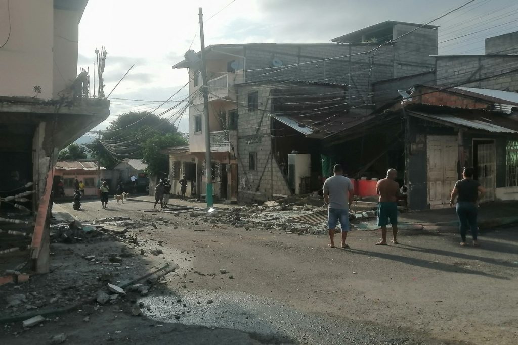 Σεισμός στον Ισημερινό: Τουλάχιστον 20 τραυματίες από τα 6,3 Ρίχτερ