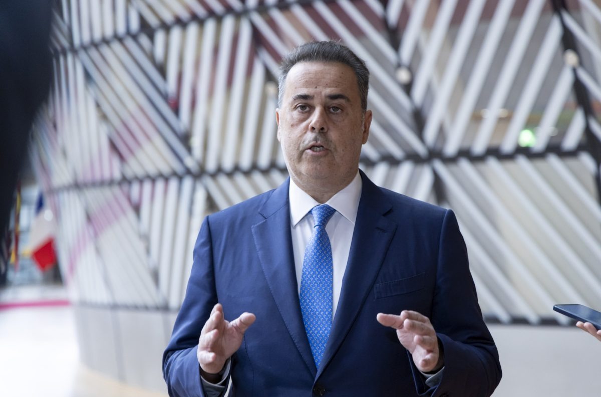 Παπασταύρου: «Αγκάθι» για κάθε οικογένεια και επιχείρηση η τιμή του ρεύματος Παπασταύρου: «Αγκάθι» για κάθε οικογένεια και επιχείρηση η τιμή του ρεύματος