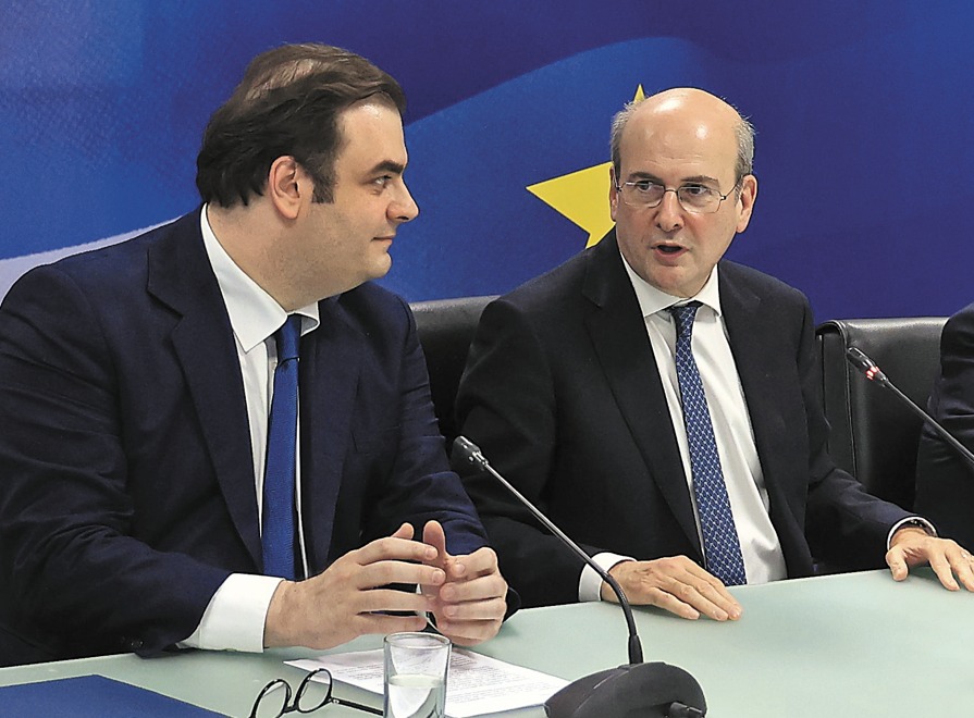 Κυβέρνηση: Αντίδωρα αντί γενναίας στροφής – Γιατί επιμένει στην οικονομική πολιτική του 2015 Κυβέρνηση: Αντίδωρα αντί γενναίας στροφής – Γιατί επιμένει στην οικονομική πολιτική του 2015
