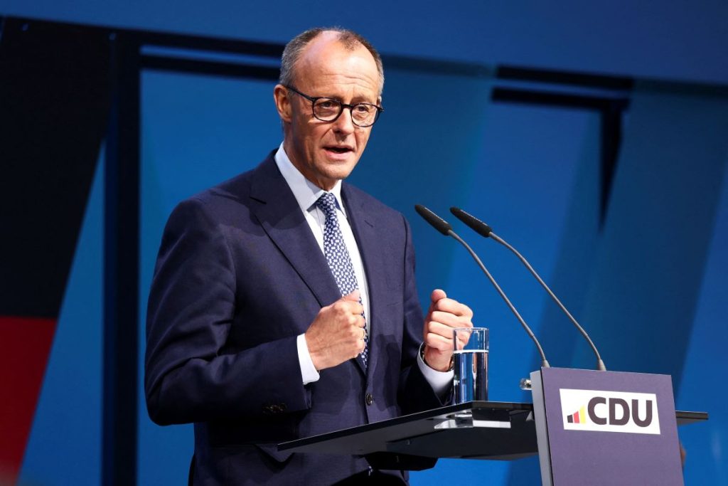 Φρίντριχ Μερτς: Αυστηρότερη μεταναστευτική πολιτική, ενίσχυση της άμυνας και οικονομική ανάκαμψη