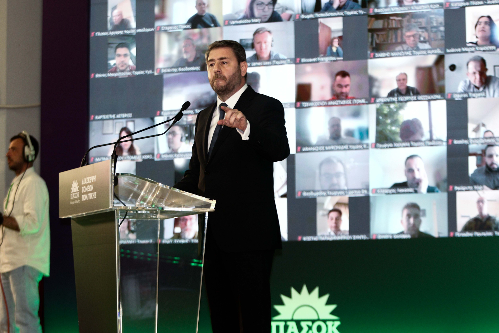 ΠαΣοΚ: Το παρασκήνιο της διάσκεψης τομέων και οι επόμενες κινήσεις ΠαΣοΚ: Το παρασκήνιο της διάσκεψης τομέων και οι επόμενες κινήσεις
