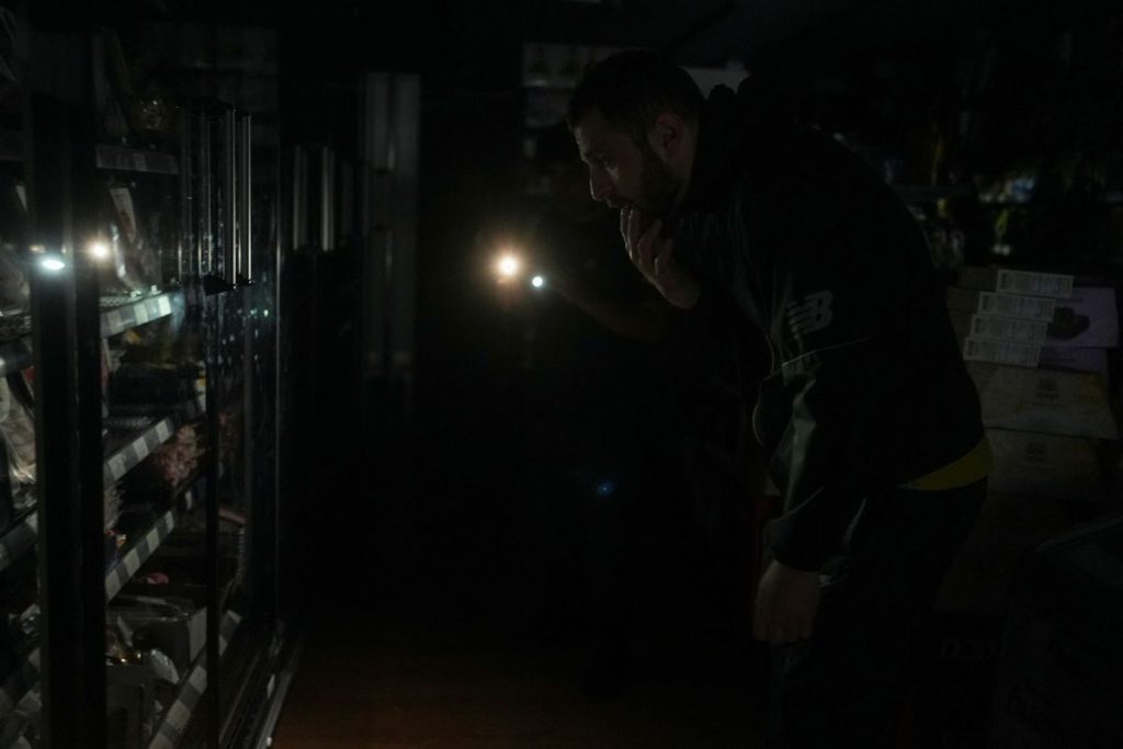 Ισπανία: Τα τρία σενάρια για το μπλακ άουτ – Αποκαταστάθηκε στο 90% η ηλεκτροδότηση