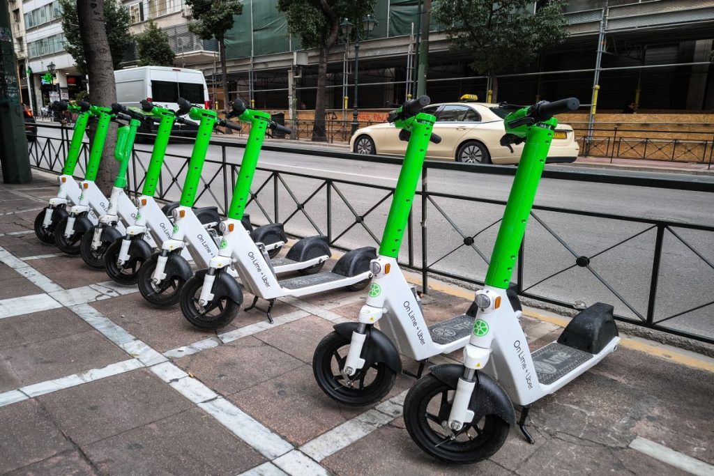 Πού εξετάζεται η απαγόρευση των πατινιών στην Αθήνα