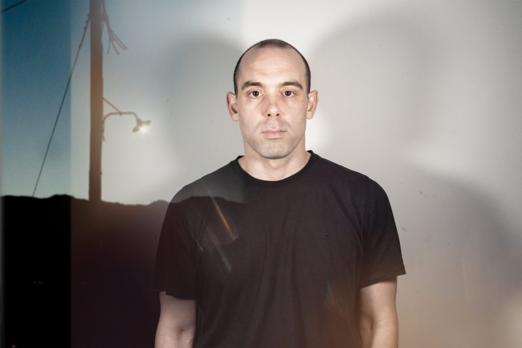 Αντώνης Αντωνόπουλος: Το θέατρο μπορεί να λειτουργήσει σαν τελετή