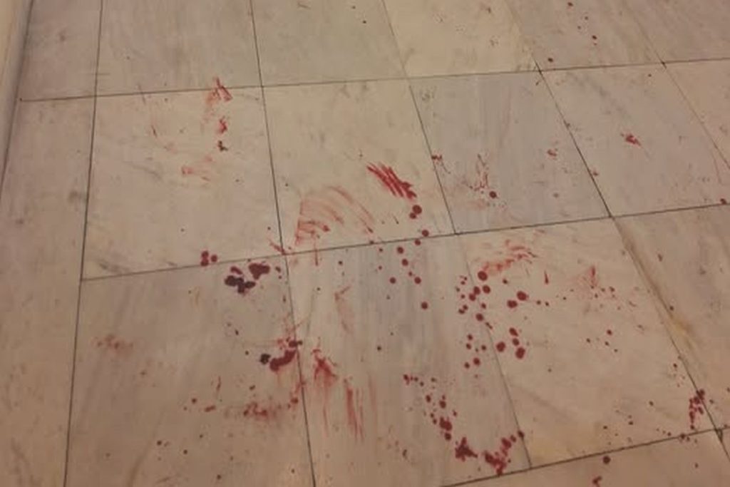 Στην ίδια βία θεατές