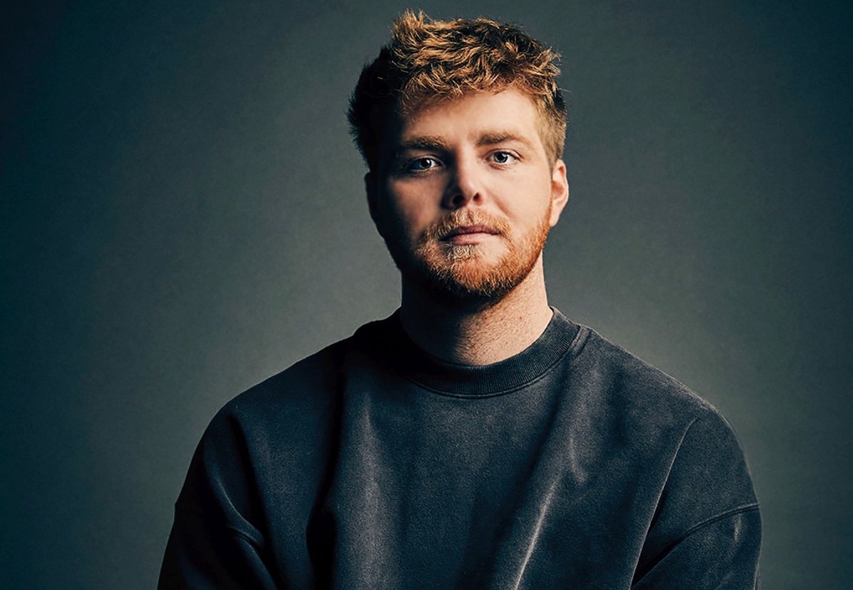 Αλεξ Γουόρεν: Γιατί ο τέως influencer με το 1 δισ. streams στο Spotify νιώθει απατεώνας