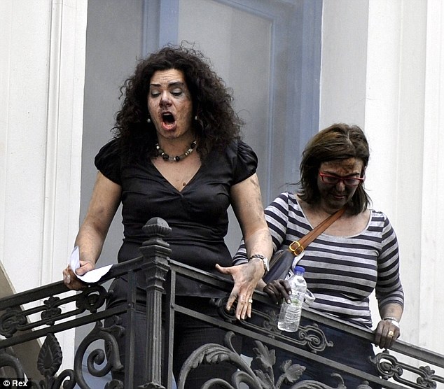 Marfin: Το χρονικό του εμπρησμού όπως τον έζησαν άνθρωποι που βρέθηκαν εκεί