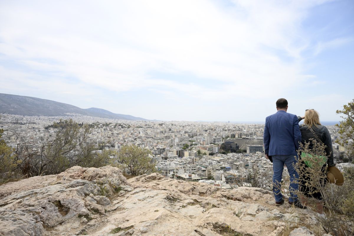 Καιρός: Εκρηκτικό μείγμα με αφρικανική σκόνη και ζέστη – Οι πιο θερμές μέρες