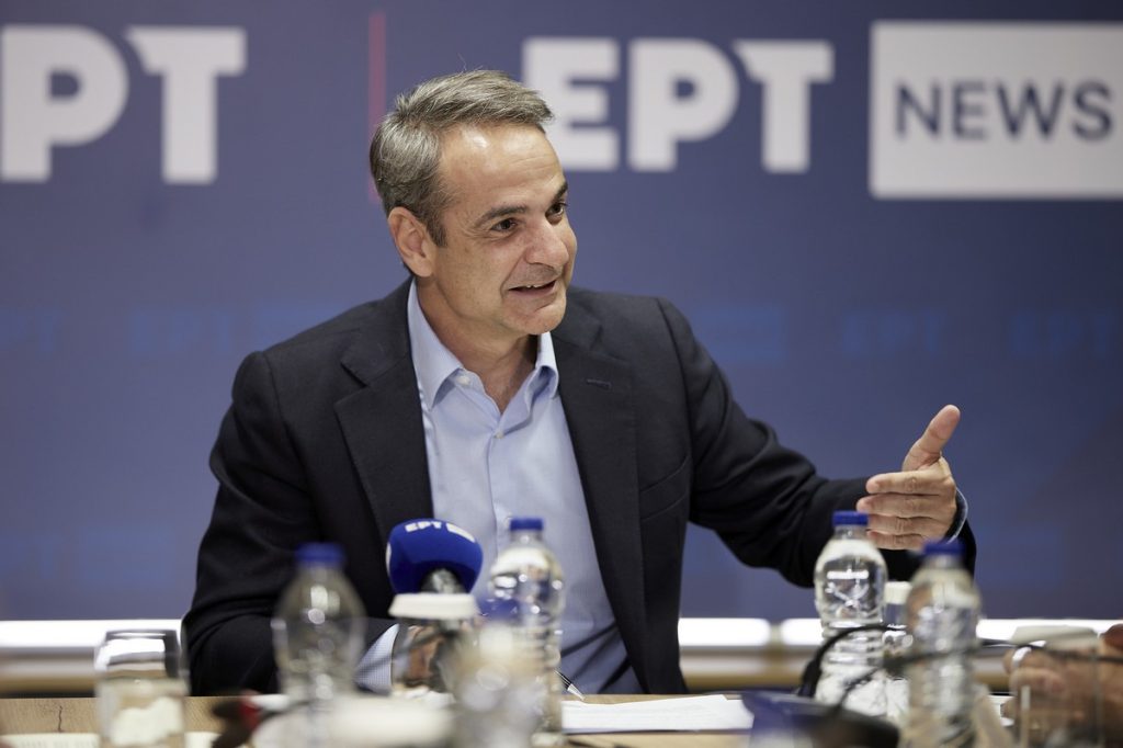 Επίσκεψη Μητσοτάκη στην ΕΡΤ – Τι δήλωσε για την κρατική τηλεόραση