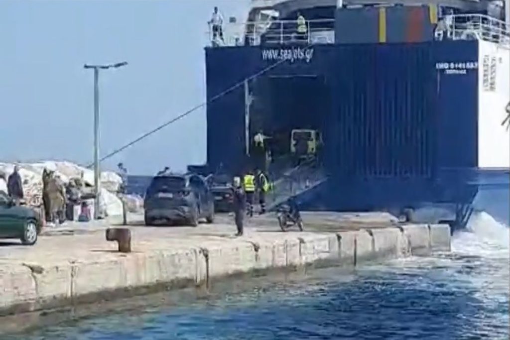 Αλόννησος: Καρατομήθηκε ο λιμενάρχης για το σπάσιμο κάβου σε πλοίο