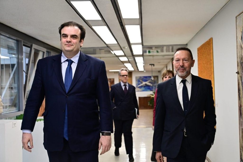 ΟΤ FORUM: Το μήνυμα Πιερρακάκη – Στουρνάρα για την ελληνική οικονομία