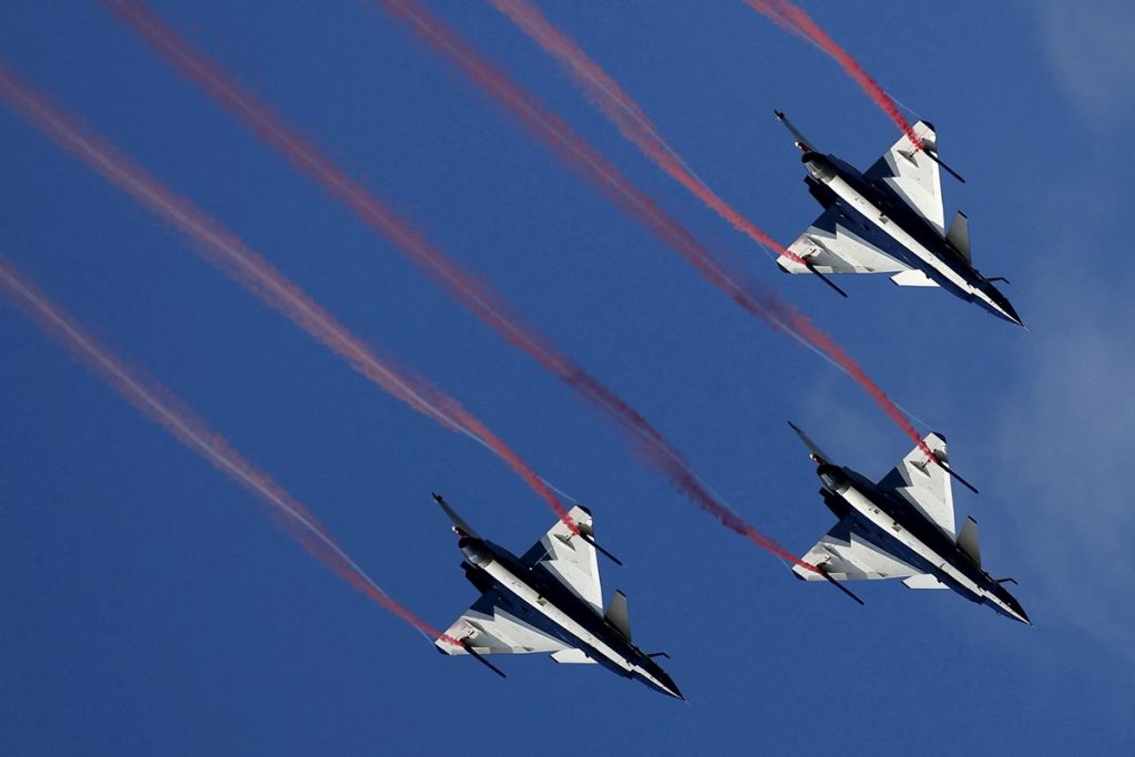 Η σύγκρουση Ινδίας – Πακιστάν, το τεστ των κινεζικών όπλων και οι λεπτές ισορροπίες στην περιοχή